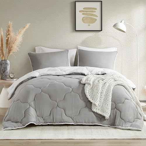 Comfort Spaces Comforter Set, Chic Reversible Quatrefoil Quilting, Sherpa Comforters King, All Seasons, Lightweight Microfiber Bedding Set Matching Sham, Vixie, King Grey/White 3 Piece