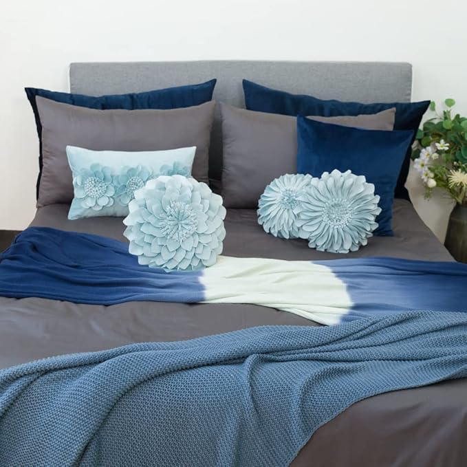 JWH 3D Flower Throw Pillow Cover Decorative Round Cushion Cover Handmade Pillowcase Soft Velvet Pillow Case Bed Couch Living Room 12 Inch Light Blue