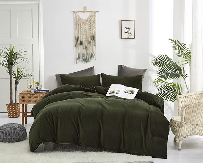 KAREVER Dark Green Velvet Comforter Set Twin Army Green Flannel Velvet Bedding Comforter Set All 3 PCs Shaggy Soft Warm and Durable Flannel Blanket Twin XL