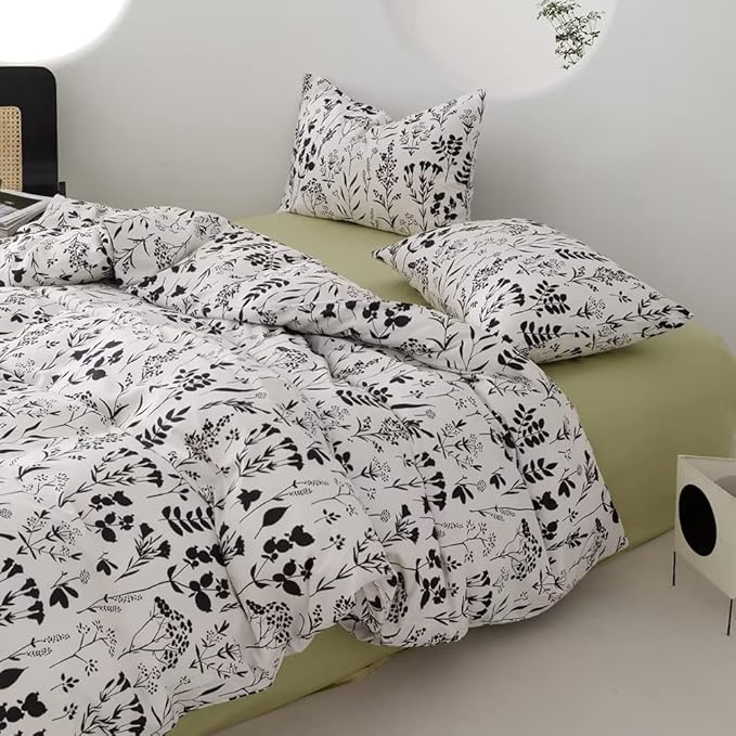 CLOTHKNOW White Black Comforter Set California King Black Floral Bedding Comforter Sets White Boho Bedding Sets Black Flowers Bed Comforter Sets