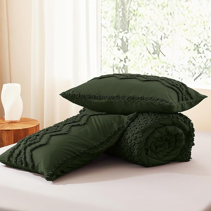 Luxudecor Olive Green Boho Tufted Comforter Set Full Size 3 Pieces Boho Shabby Chic Comforter Farmhouse Embroidery Bedding Set Soft Comforter for All Seasons (Olive Green, 80''x90'')
