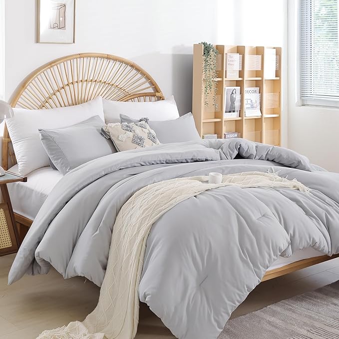 weigelia Light Grey Comforter Set King Size - 3 Pieces Lightweight Grey Solid Bedding Set - All Season Fluffy Microfiber Bed Set (1 Comforter, 2 Pillowcases)