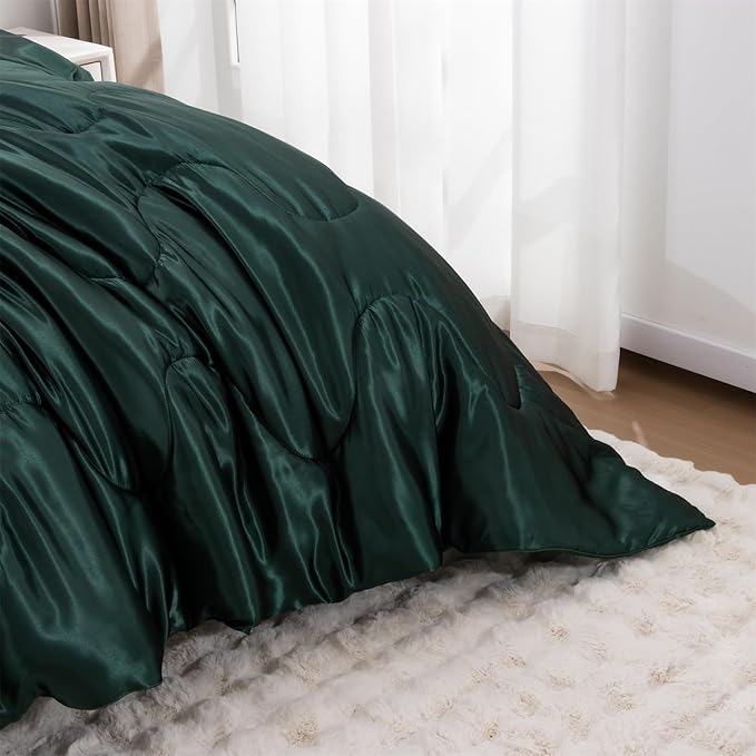 A Nice Night Satin Silky Soft Quilt Sexy Luxury Super Soft Microfiber Bedding Comforter Set Full/Queen, Light Weighted (Blackish Green, Queen)