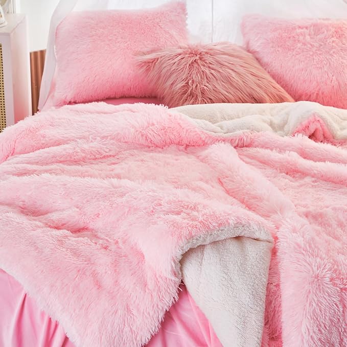 UOZZI BEDDING Pink Faux Fur Comforter Set Queen 3 Pieces - 1 Shaggy Comforter Set 90x90 and 2 Pillowcases, Ultra Soft and Easy Care Luxury Plush Shaggy Duvet Set for Girls Women Princess Style