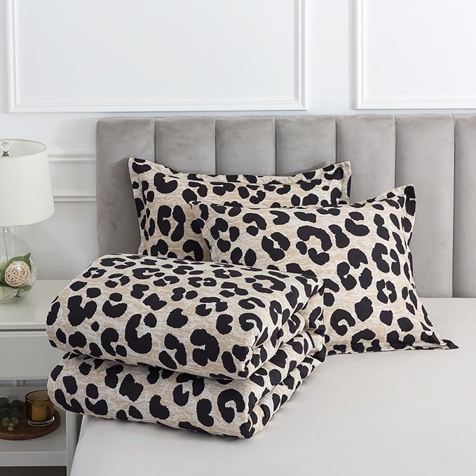 Caressma Safari Leopard Cheetah Print Comforter Set, Full Size 3 Pieces for All Seasons, Ultra Soft Microfiber, Untamed Wilderness Style Comforter with Pillowshams