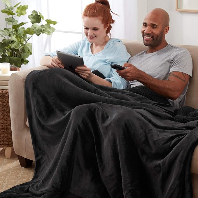 Genteele Sherpa Throw Blanket Super Soft Reversible Ultra Luxurious Plush Blanket, 90 x 90 inches, Black/Black
