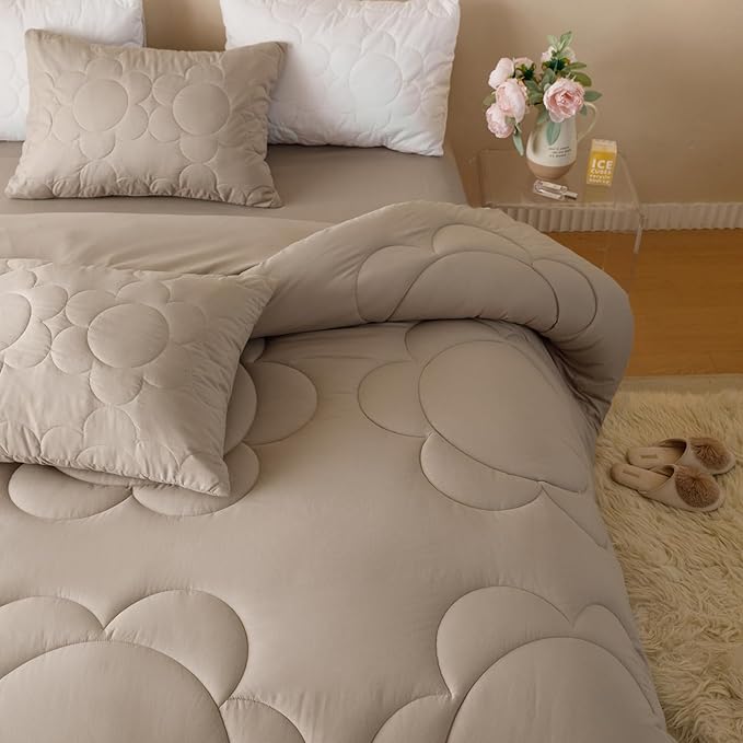 CLOTHKNOW Beige Coffee Daisy Puff Comforter Set California King 3Pcs Light Khaki Bedding Comforter Sets Floral Comforter Tan Bed Comforter Soft Oatmeal Comforter Cal King