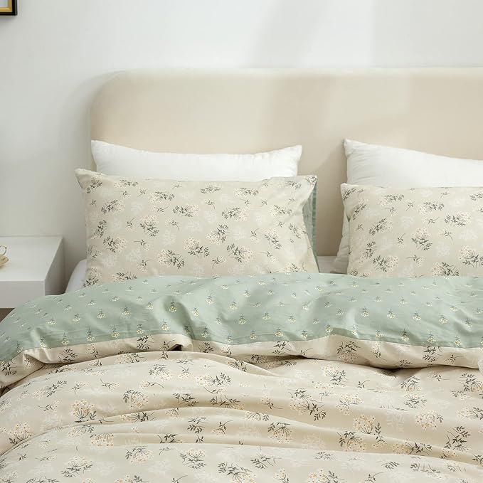 King Comforter Set - Soft Cute Floral Bedding, Green Flower Print Botanical Garden Style, 1 Comforter and 1 Pillowcases for All Seasons