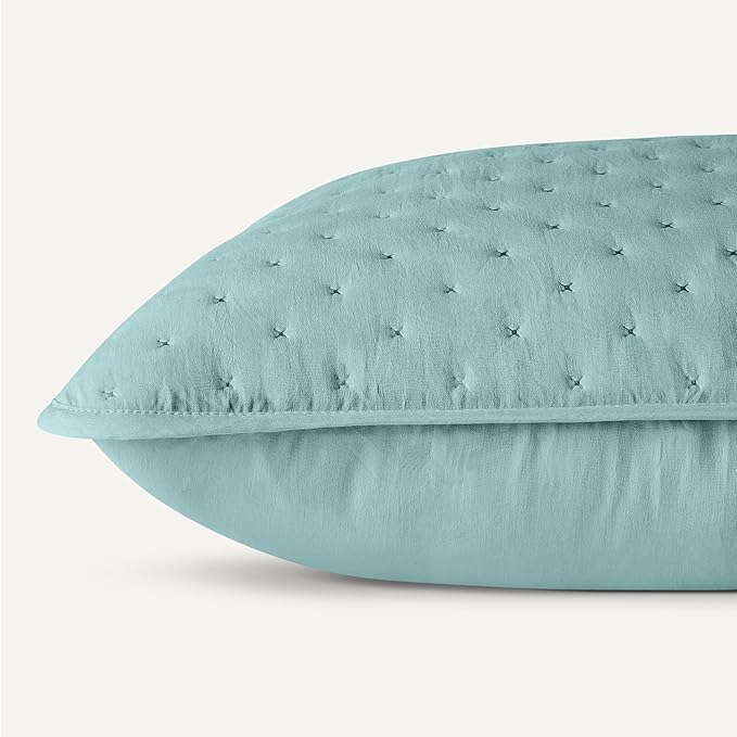 Amazon Basics Brushed Microfiber Quilt Set, Extra Soft with Natural Texture, 3-Piece, Queen/Full, Blue