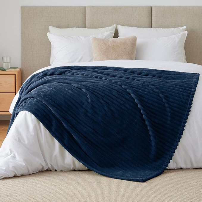 BEDELITE Twin Blanket for Couch & Bed, 300GSM Soft & Warm Fleece Blanket, Decorative and Giftable Striped Navy Blankets for Women, Men, 60"x80"
