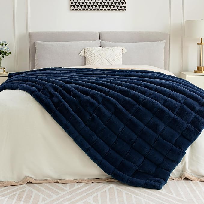 Touchat Faux Fur Throw Blanket, Luxury 1000GSM Ultra Thick Warm Rabbit Blanket for Couch Bed Sofa, 3D Checkered Pattern Soft Winter Heavy Minky Fluffy Blankets for Women Christmas Birthday Gift, Blue