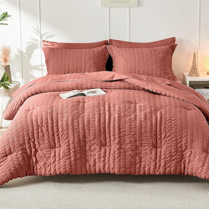 HYMOKEGE Coral King Size Comforter Set Seersucker 7 Pieces, All Season Luxury Bed in a Bag for Bedroom, Bedding Set with Comforter, Sheets, Pillowcases & Shams