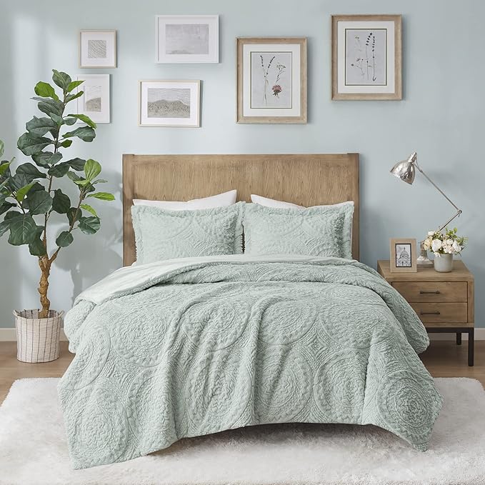 Madison Park Arya Soft, Cozy Plush Comforter Set, Medallion Embroidered Design, Modern All Season Down Alternative Bedding with Matching Sham, King/Cal King, Aqua 3 Piece