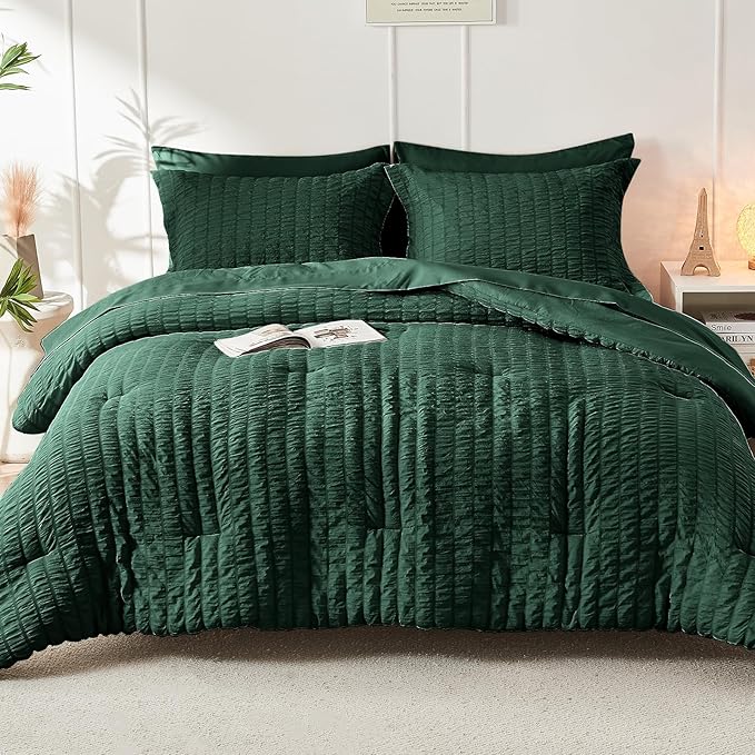HYMOKEGE Emerald Green California King Comforter Set Seersucker 7 Pieces, All Season Luxury Bed in a Bag for Bedroom, Bedding Set with Comforter, Sheets, Pillowcases & Shams