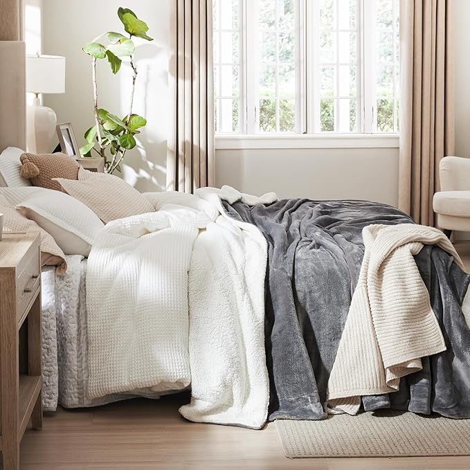 Bedsure GentleSoft Sherpa Fleece Blankets King Size for Bed - Thick and Warm Throw for Women and Men, Non-Heated, Soft Fuzzy Plush King Blanket for Winter, Grey, 108x90 Inches