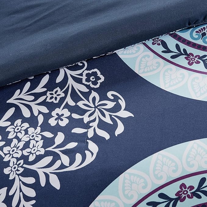 Intelligent Design Complete Bed In A Bag Casual Boho Comforter with Sheet Set Decorative Pillow, All Season Bedding Set, Twin, Loretta Navy 7 Piece
