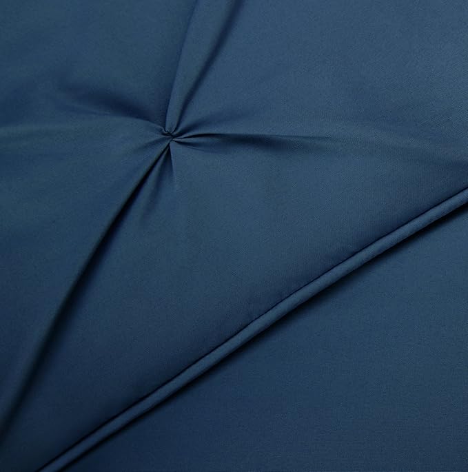 Amazon Basics Soft, Lightweight King Size Comforter Sets, All-Season Down-Alternative 3-Piece Bedding Set, Pinch Pleat Design, Navy Blue