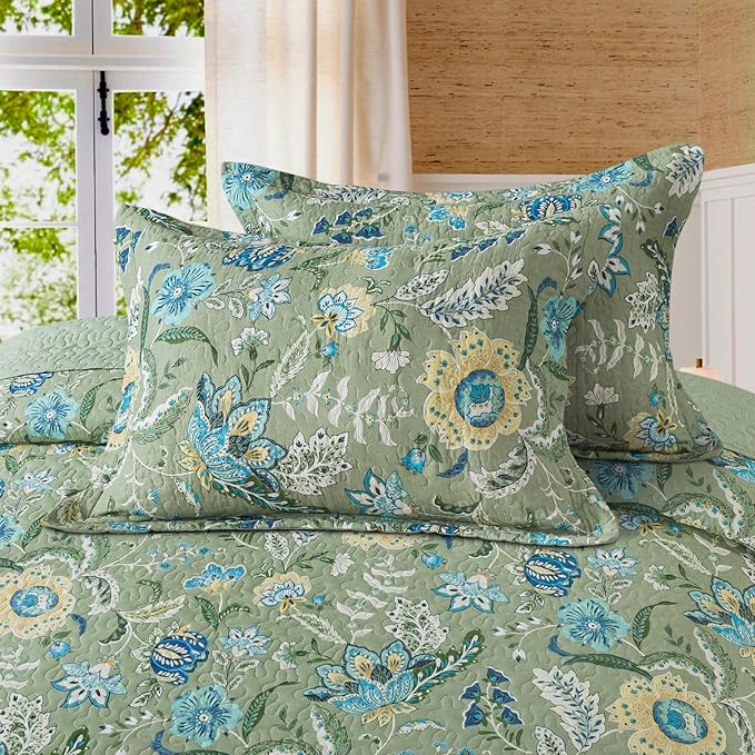 BEDIFANY California King Quilt Bedding Set - Cotton Lightweight Bedspread with Floral Pattern, 108x118 Inch All Season Oversized King Size Coverlet Set, 3 Piece (Quilt + 2 Pillow Shams)