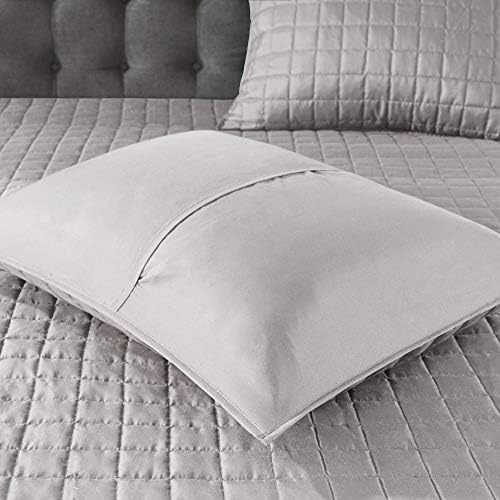 Madison Park Heritage Comforter Quilt Combo Set - Modern Luxury Design, All Season Down Alternative Bedding, Matching Shams, Decorative Pillows, Full/Queen(90"x90"), Color Block Grey 8 Piece
