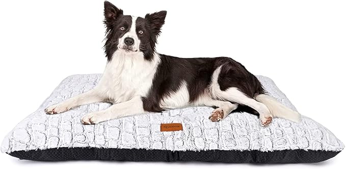 ULIGOTA Plush Dog Bed Soft Crate Pad for Cat Fully Machine Washable Anti-Slip Mat for Kennel (X-Large)