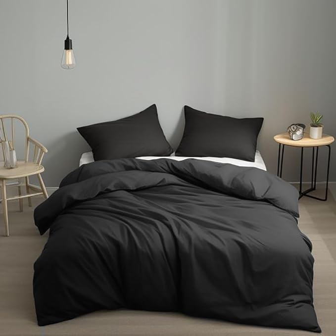 Houseri Black Comforter Set - King Size Bedding for Men & Women - Simple, Solid Black Comforter & Quilts