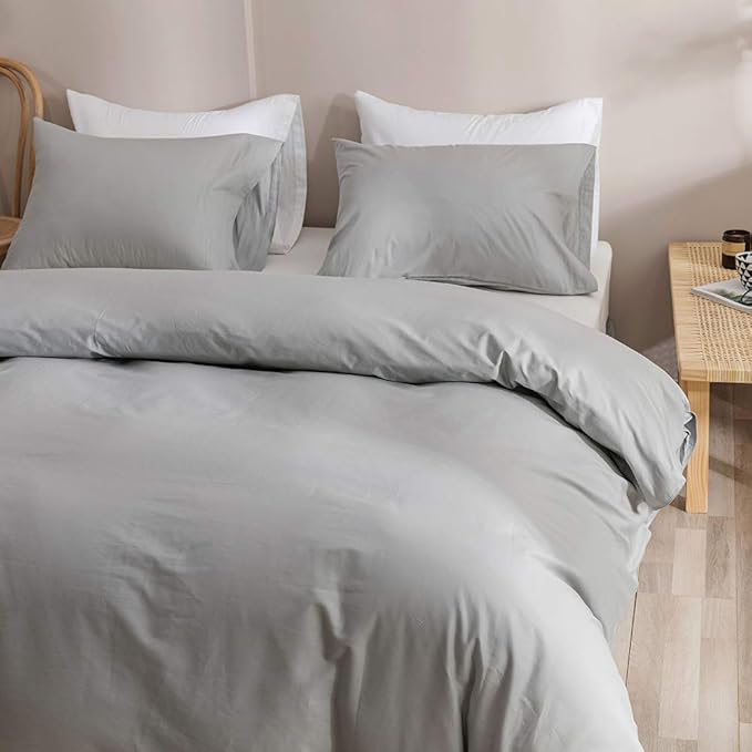 CLOTHKNOW Grey California King Comforter Set 3Pcs Light Grey Bedding Comforter Sets Soft Silver Comforters with 2 x Pillow Cases