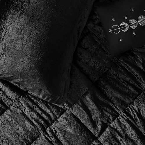 Intelligent Design Queen Comforter Set, Velvet Comforter Set , Luxury Diamond Quilting Comforter Set, Fluffy Comforter Bed Set with Decorative Pillowand 2 Shams, 4 Piece Black, Full/Queen