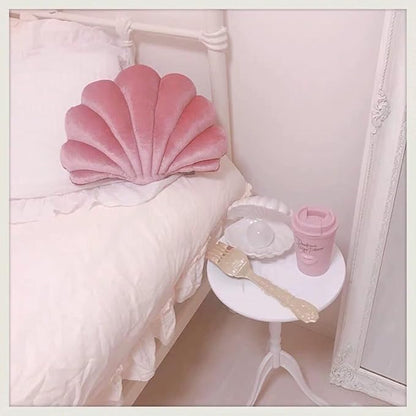 Patty Both Seashell Decorative Pillow Velvet Seashell Throw Pillow, Sea Shell Shaped Throw Pillow Decorative Pillows for Bed Couch Home Office Decor (Pink, Medium(17.2 * 13.2in 0.55kg))