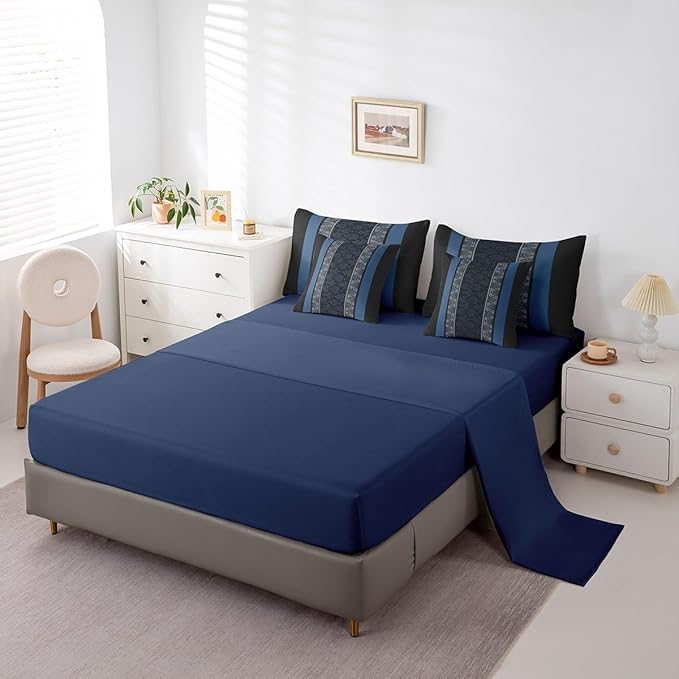 jejeloiu Adult Classic Jacquard 7 Piece Bedding Set King Size Damask Pattern Comforter Set with Sheets for Boys Girls Black Blue Stripe Bed in a Bag Baroque Bed Set