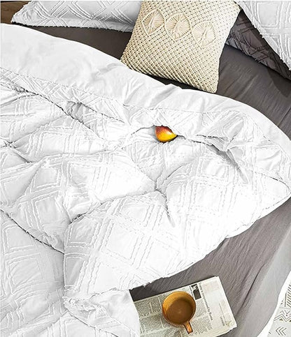 Nanko White Tufted King Comforter Set Jacquard Boho Geometry Soft Shabby Chic Reversible Down Alternative Microfiber Bedding - All Season Duvet Modern Farmhouse Bed Sets Women Men Size 104 x 90 3 PCs