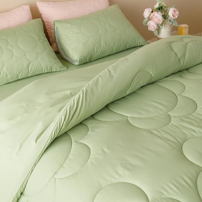 karever Sage Flower Comforter California King Green Sunflower Print Bed Cal King Comforter Set 3 PCs Green Floral Comforter Set for Women Girls Bedroom Decor All Season Hotel Quality Comforter