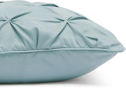 Amazon Basics 3-Piece Soft, Lightweight All-Season Down-Alternative Comforter Bedding Set, Pinch Pleat Design with Piped Edges, Full/Queen, Spa Blue