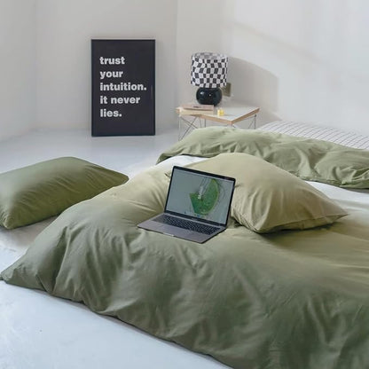 CLOTHKNOW Green White Queen Comforter Set Gradient Green Bedding Comforter Sets All Season Soft Comforter with 2 x Pillow Cases
