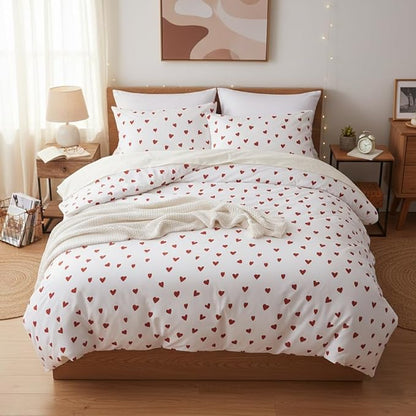 Nayoroom Heart Comforter Set Queen Size Kawaii Red Heart Pattern Comforter Kids Girls Cute Heart-Shaped 3Pcs Soft Lightweight Bedding Set for All Seasons (1 Comforter, 2 Pillowcases)