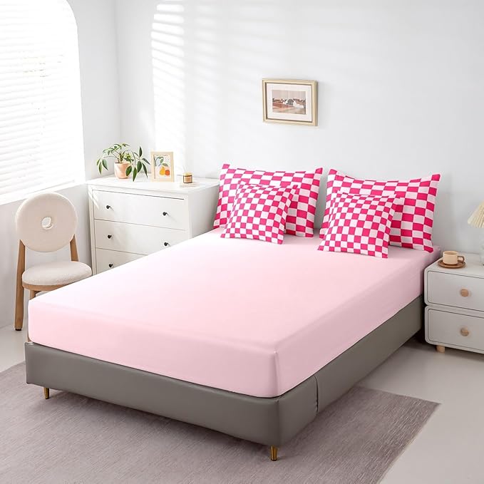 Feelyou Checkered 7 Piece Bedding Set Teen Women Boho Modern Cute Aesthetic Decorative Girly Comforter Set with Sheets King Size Kids Boys Geometric Chic Bed in a Bag Pink White Plaid Room Decor