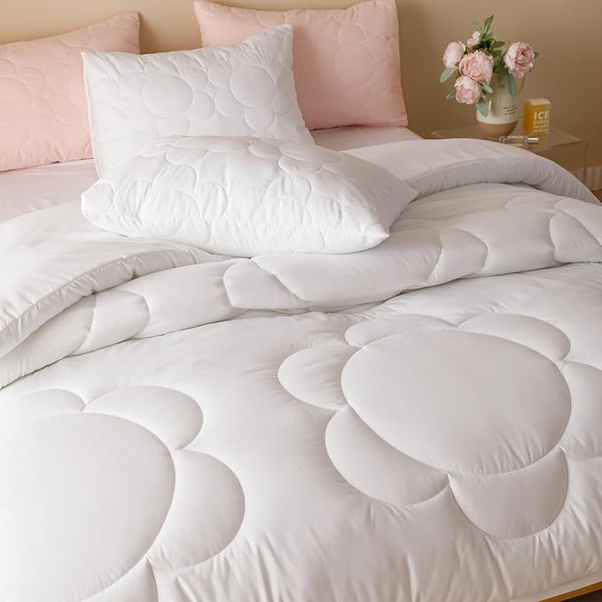 CLOTHKNOW White Comforter Set Twin/Twin XL Daisy Puff Bedding Comforter Sets Soft Boho Comforter White Comforters with 2 x Pillow Cases
