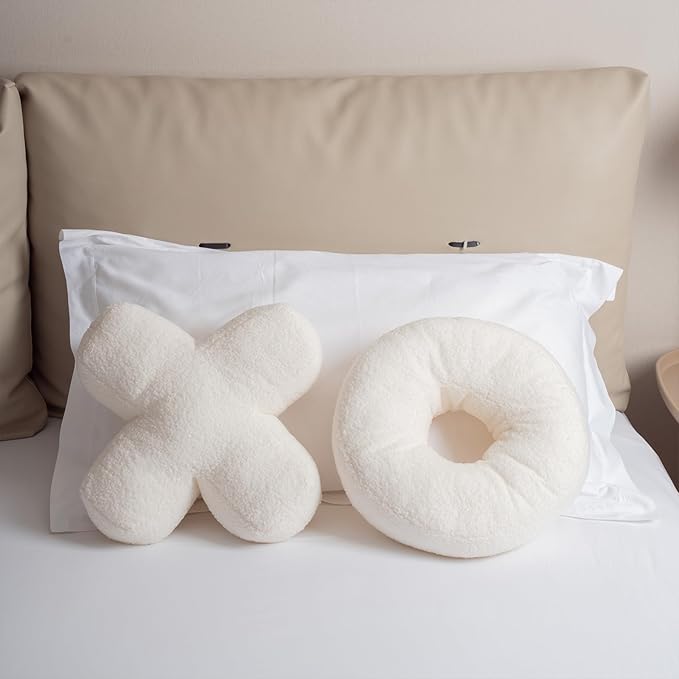 XO Pillow Plush, White Throw Pillows Valentine's Day Decorative Hugs and Kisses, Cute Pillows Romantic Home Décor for Sofa, Bedroom, Living Room 12.5x12.5 Inch Set of 2