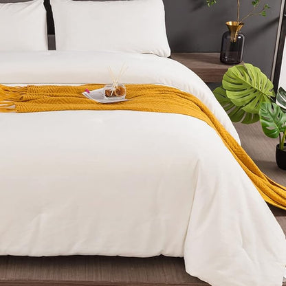 CLOTHKNOW White Velvet King Size Comforter Set 3Pcs Fluffy Bedding Comforter Sets Soft Flannel Comforter King White Comforter with 2 x Pillow Cases