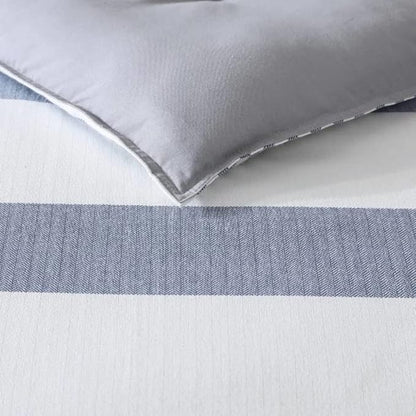 Nautica - Queen Comforter Set, Soft & Breathable Cotton Bedding with Medium Weight Feel, Reversible 3 Piece Bed Set with Matching Pillowcases (Fairwater Blue)