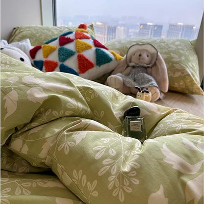 CLOTHKNOW Green Leaves California King Comforter Set Boho Bedding Comforter Sets Girls Women Comforter Botanical Comforter with 2 x Pillow Cases