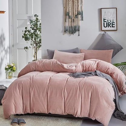 CLOTHKNOW Pink Velvet Queen Comforter Set Fluffy Bedding Comforter Sets Blush Queen Comforter Girls Women Comforter with 2 x Pillow Cases