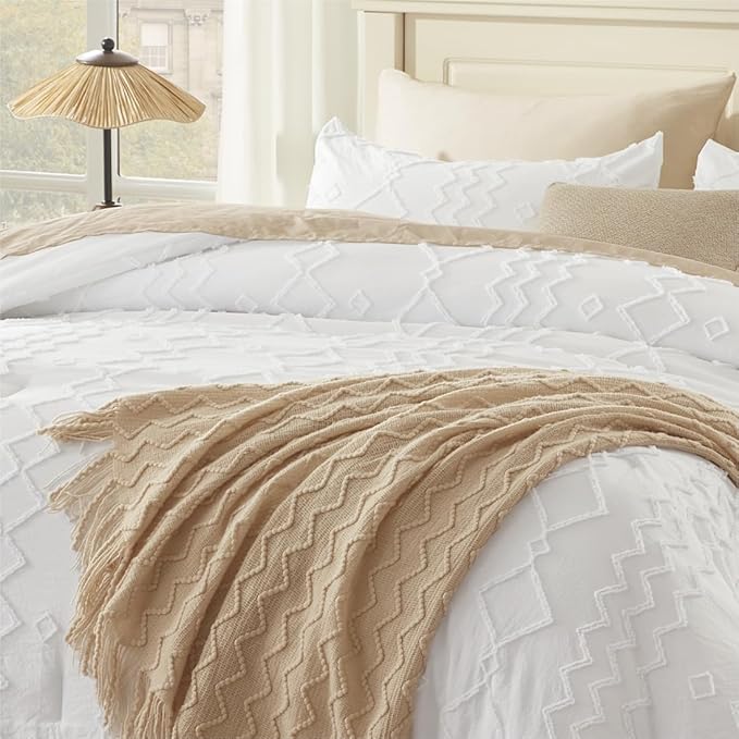 Andency White Tufted Comforter Set King(104x90Inch), 3 Pieces(1 Tufts Comforter, 2 Pillowcases) Boho Textured Farmhouse Bed, Microfiber Down Alternative Geometric Bedding Set