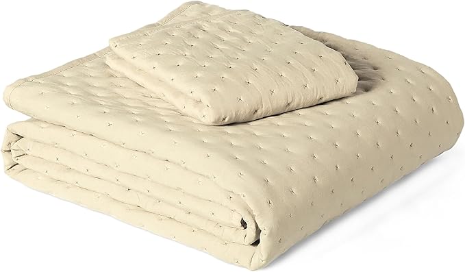 Amazon Basics Brushed Microfiber Quilt Set, Extra Soft with Natural Texture, 2-Piece, Twin/Twin XL, Beige