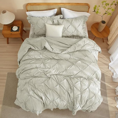 AMWAN Ruffled Pintuck Shabby Chic Farmhouse Comforter Set King Size 3 PCS (1 Solid Ruffled Comforter with 2 Pillowcases) Soft Fluffy Pinch Pleated Comforter Set All Seasons Comforter Set Light Grey