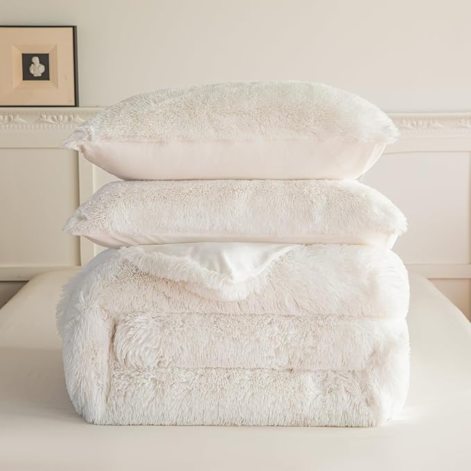 chovy Faux Fur Plush White Comforter Sets King - Ultra Soft Shaggy Flannel Velvet Fluffy Fuzzy 3PC Bedding Set （Comforter x 1 Pillowcases x 2）