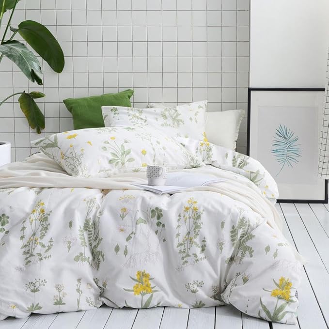 Wake In Cloud - Botanical Comforter Set, 100% Cotton Fabric, Floral Flower Cottagecore Neutral Shabby Chic Coquette Aesthetic, 3 Pieces Bedding Set, Yellow Green, Full Size