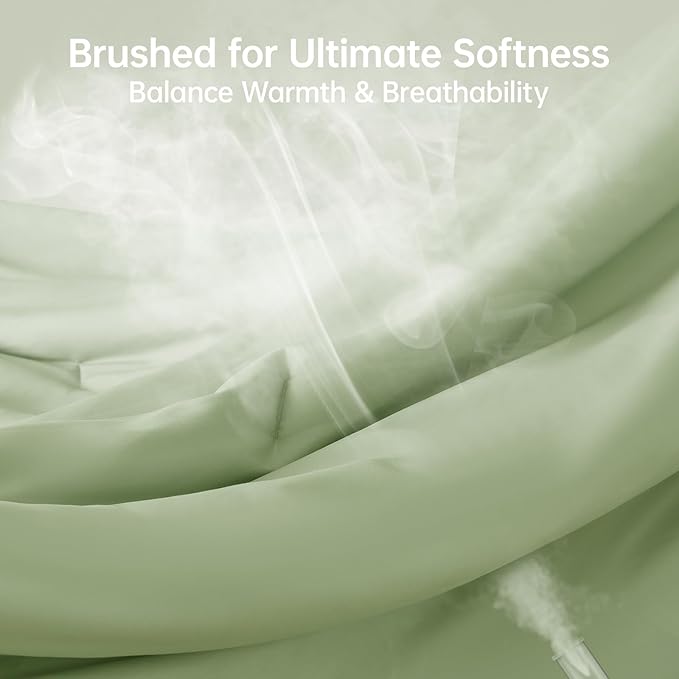 MUXHOMO Green Oversized Queen Comforter Sets, All Season Ultra Soft Down Alternative Bedding - 3 Piece Lightweight Bed Set Includes 1 Comforter (98"*98") and 2 Pillow Shams (20"x26")