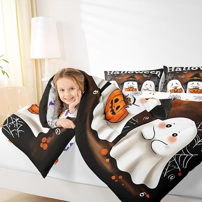 Erosebridal Boys Halloween Queen Comforter Set, Ghost Holding Pumpkin Bedding Set, Halloween Ghost with Wizard Hat Comforter, Bat Cobweb Black Quilt with 2 Pillowcases for Kids Girls Teens Bedroom