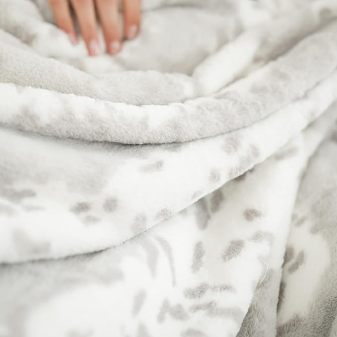 Minky Designs Arctic Lynx Minky Blanket – Ultra Soft Faux Fur Throw Blanket for Couch, Bed & Home – Fluffy, Warm & Luxurious – Posh Collection (Large, 60x72)