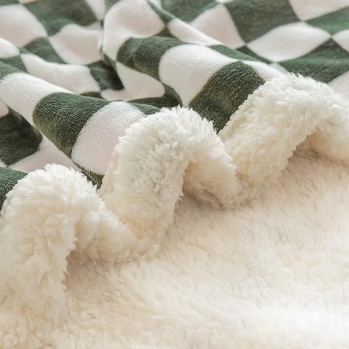 LOMAO Sherpa Throw Blanket Fleece Blanket with Checkered Pattern Soft Thick Blanket for Couch, Bed, Sofa Luxurious Warm and Cozy for All Seasons (Dark Olive, 90"x90")
